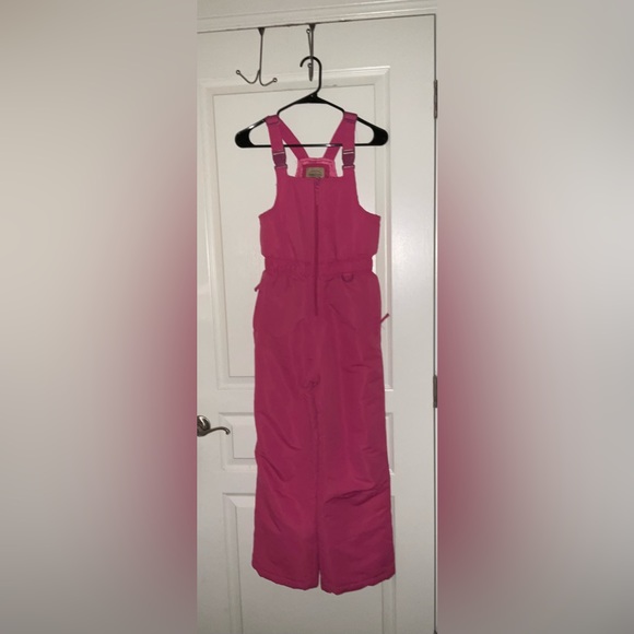 Kids Roebuck & Co snow bibs with Adjustable straps. - Picture 1 of 4